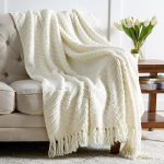 Cream Textured Chunky Knit Throw with Tassels Ivory 50x60